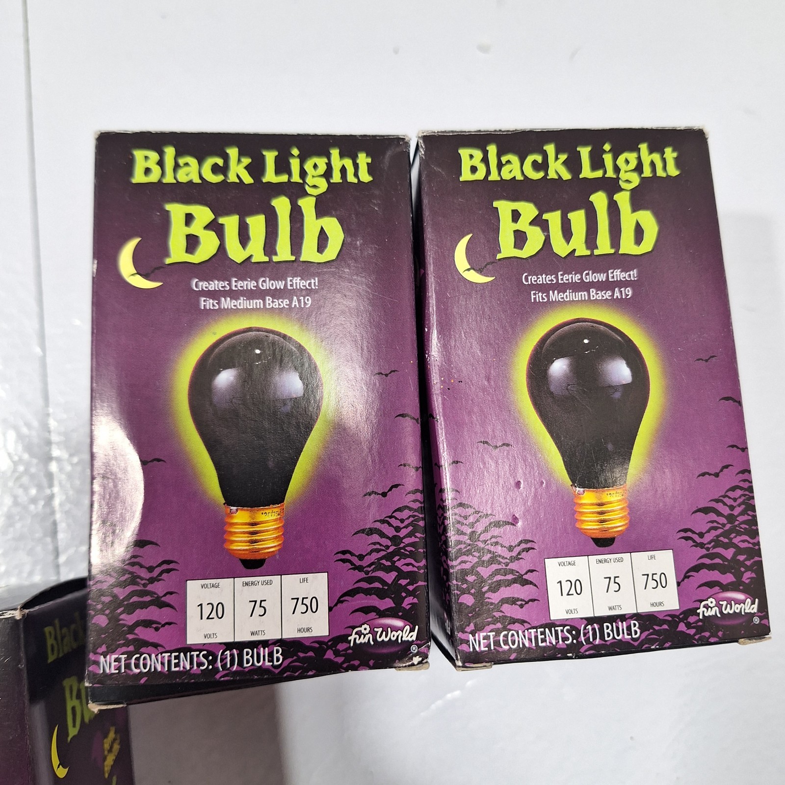 Fun World Black Light Bulb 75W Enclosed Fixture Set of 2 bulbs gallery