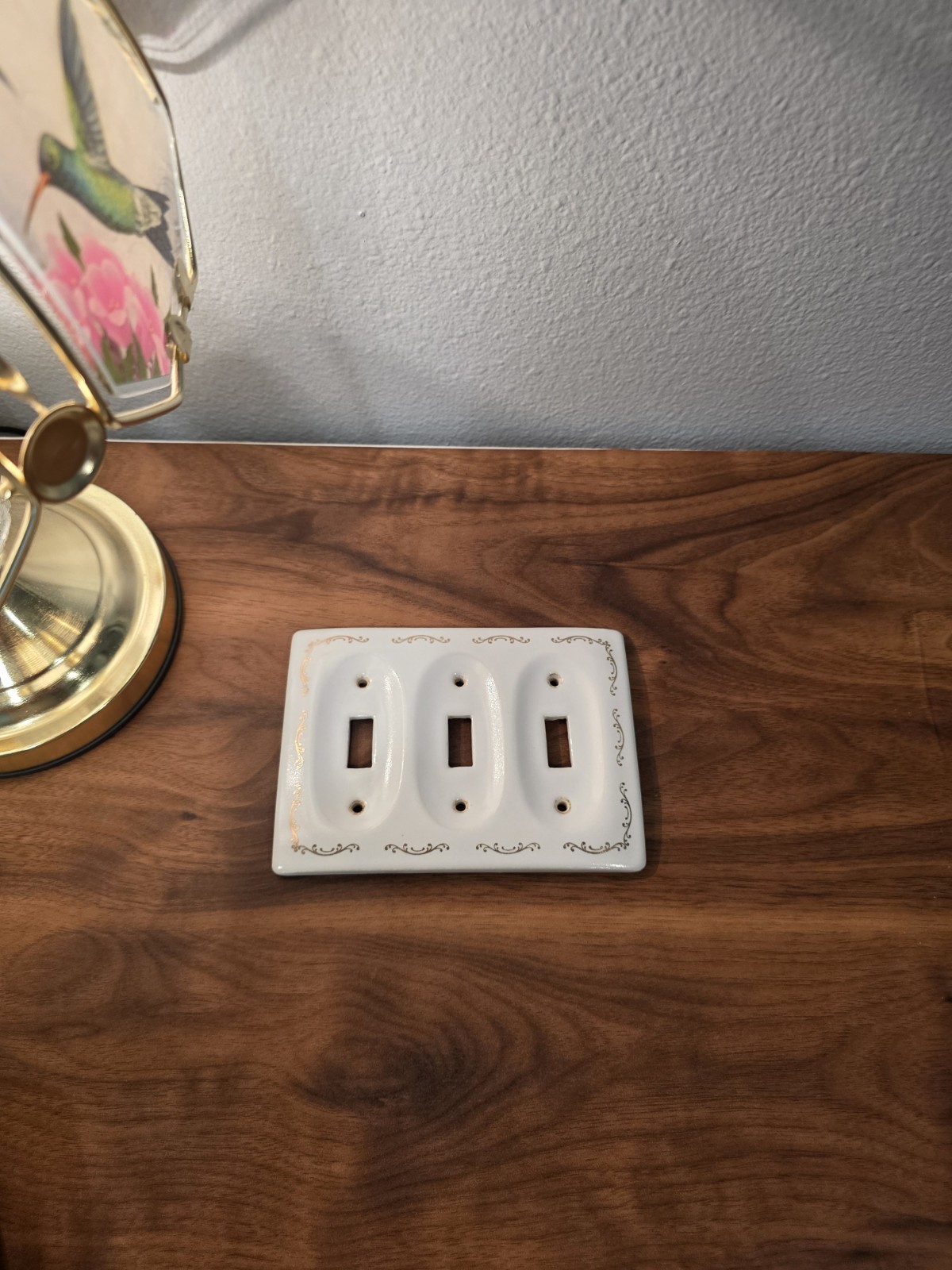 Lenape Style Ceramic Triple Light Switch Cover Wall Plate White Gold Victorian gallery