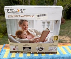 Bedlore Waterproof Noiseless Deep Pocket Mattress Protector Queen