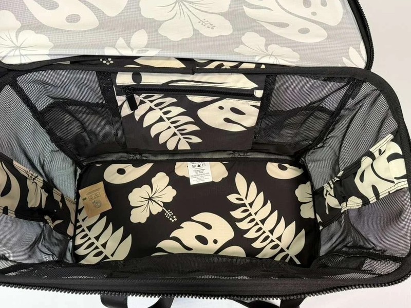 Aloha Collection CleverMade Collapsible Beach Tote Bag Fold Flat Mesh Travel gallery