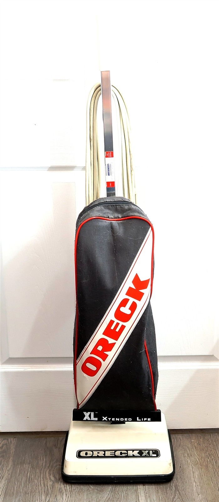 ORECK XL Upright Vacuum Cleaner Model XL9000 Extended Life Made in USA gallery