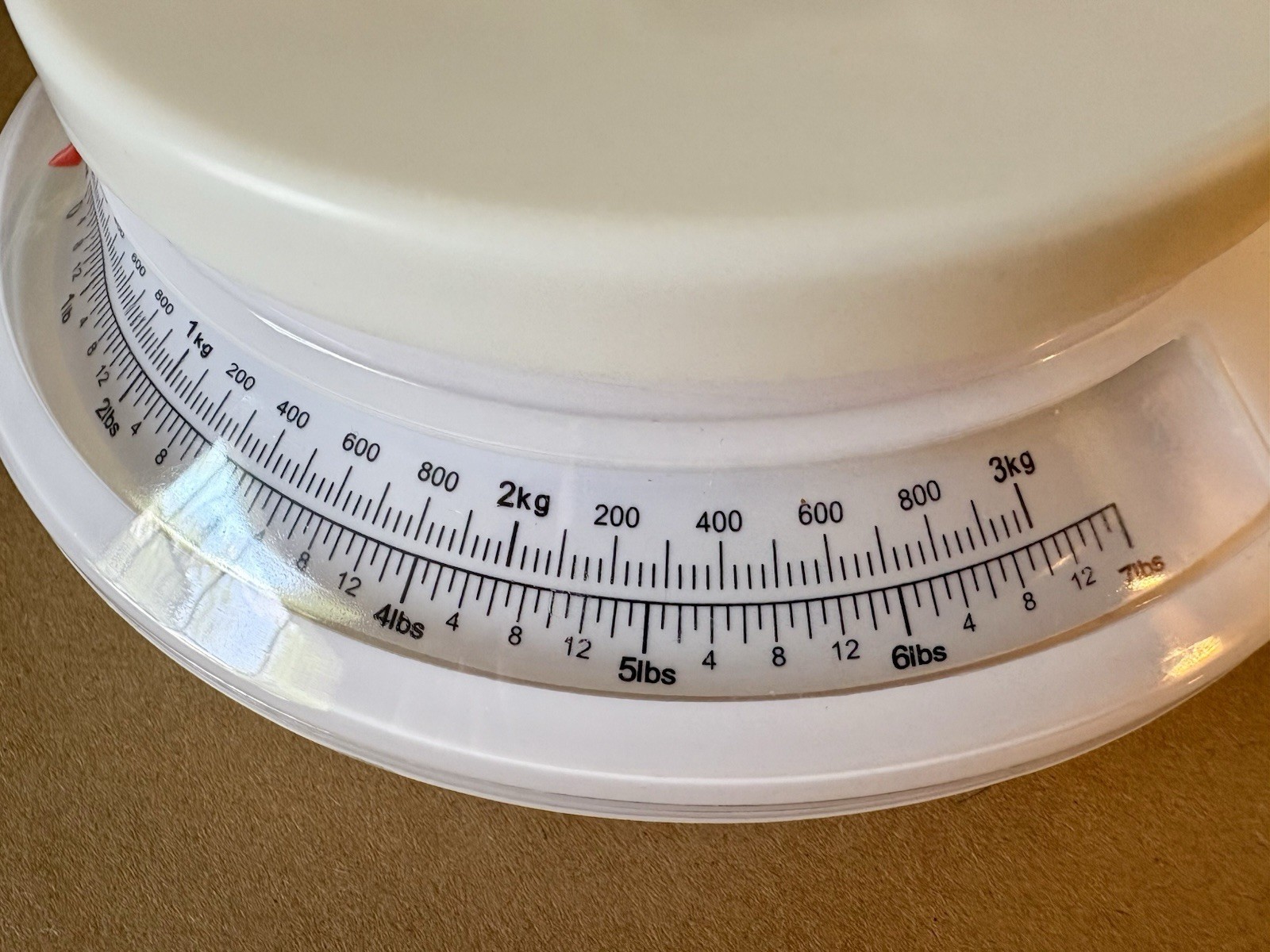 ADJUSTABLE KITCHEN SCALE White Plastic Round Measures LBS & KG Up To 7lbs 3Kg gallery