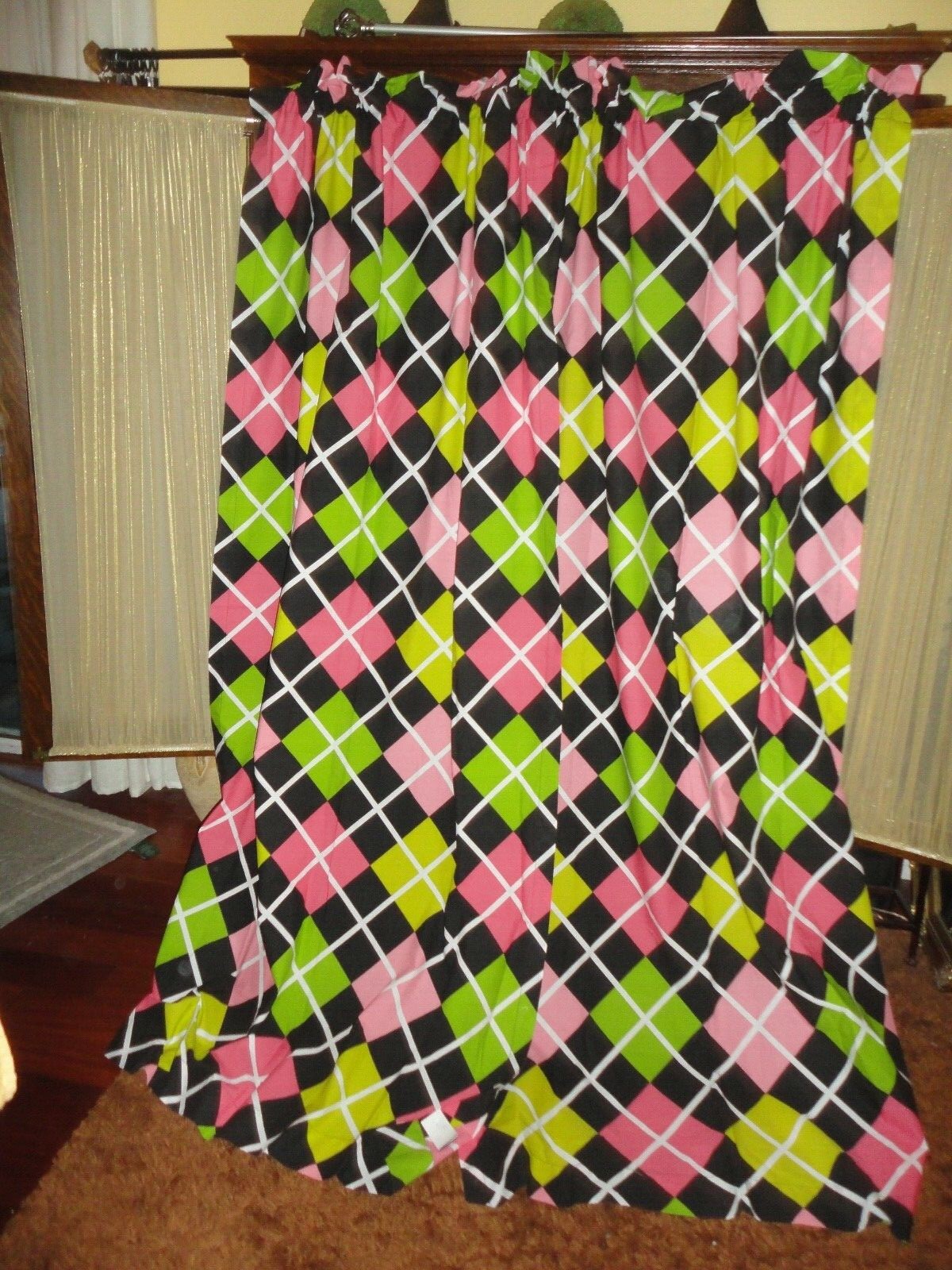 KOMBOZE LITTLEMISSMATCHED ARGYLE BLACK PINK GREEN (2) UNLINED PANELS 42 X 84 gallery