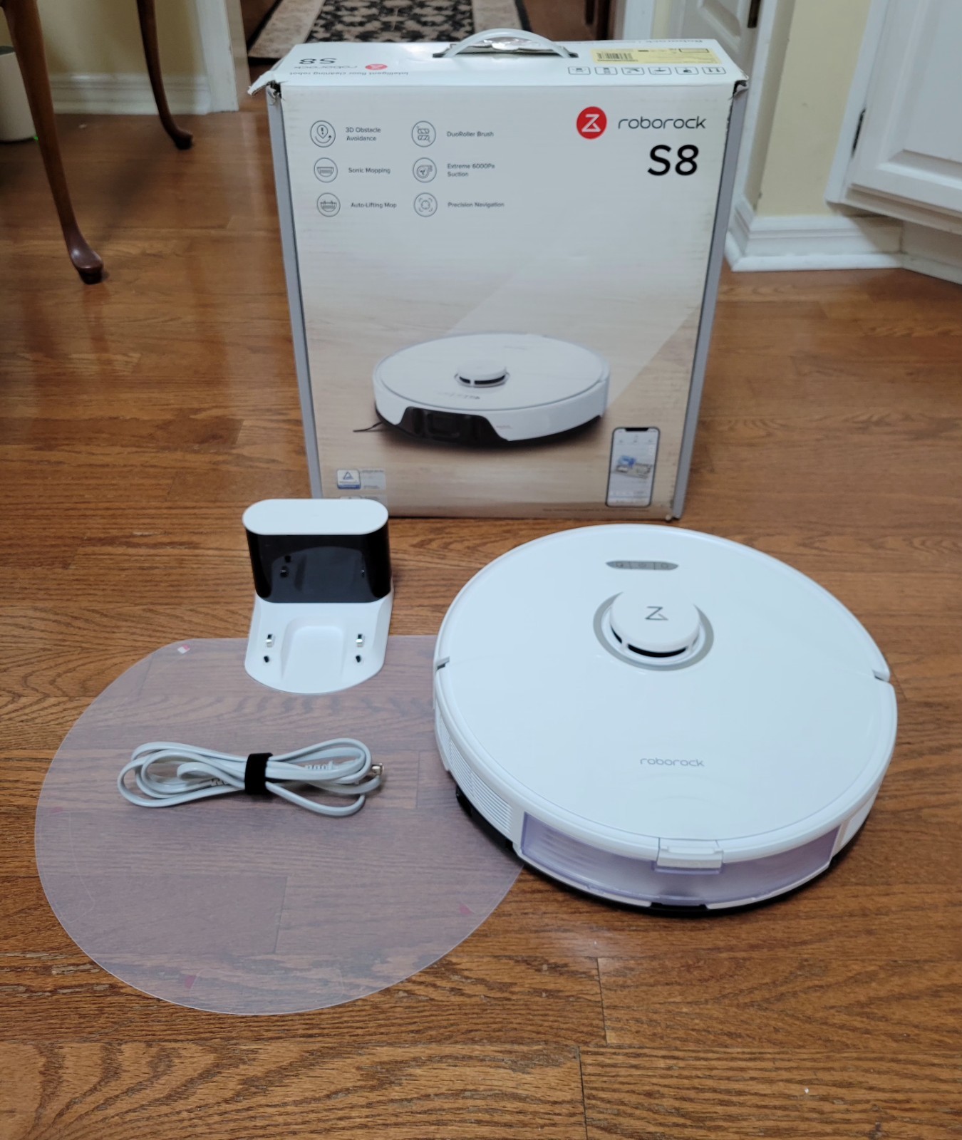 Roborock S8 Robotic Vacuum Cleaner White Model S80ULT gallery