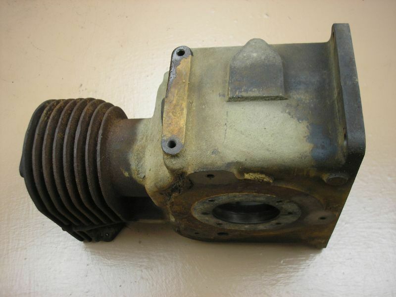 David Bradley Tractor Briggs & Stratton 14B 5HP Engine Block - 2-5/8" Bore gallery