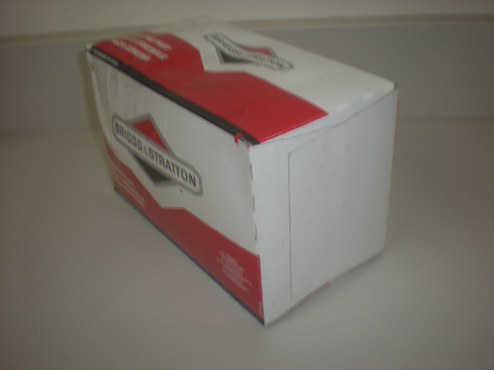Briggs & Stratton 84005207 Camshaft - NOS gallery