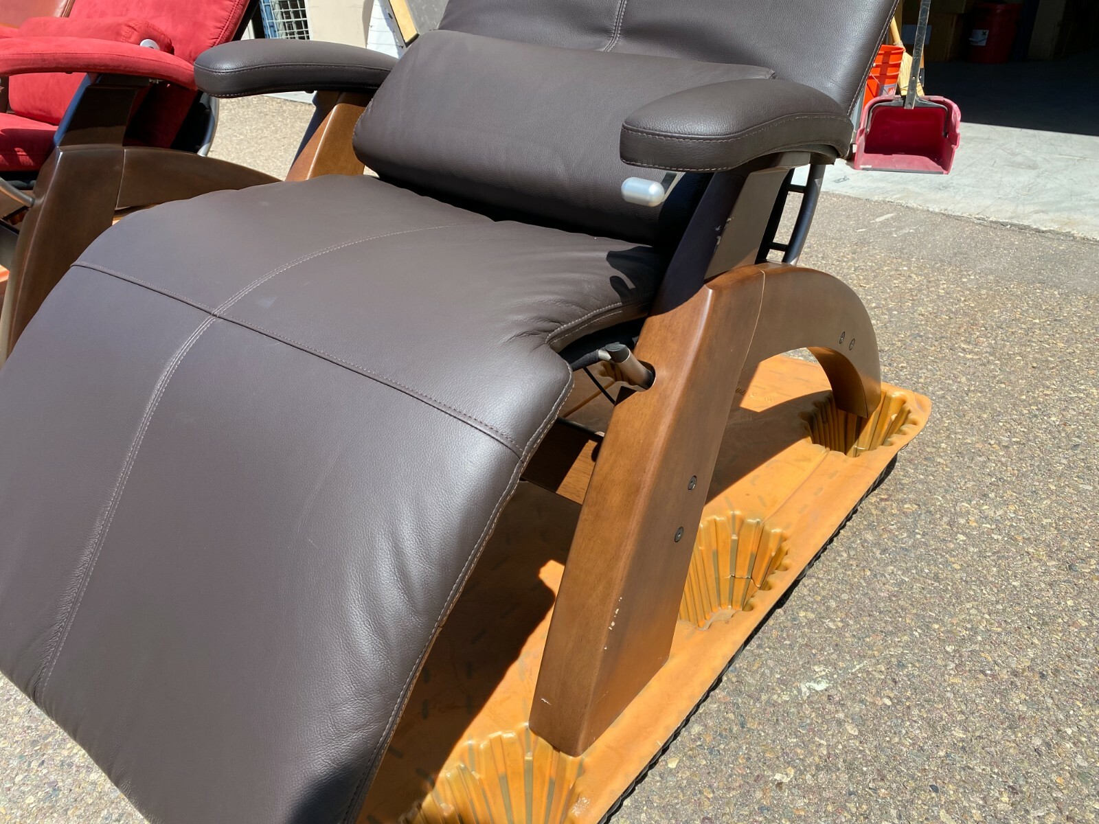 Human Touch PC-6 Manual Leather Classic Plus Zero Gravity Perfect Chair Recliner gallery