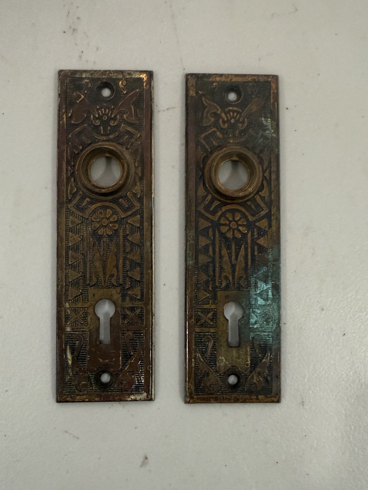 Victorian Style Ornate Metal Doorplates Vintage Lot Of 2 5.5” X 1.5” Restoration gallery