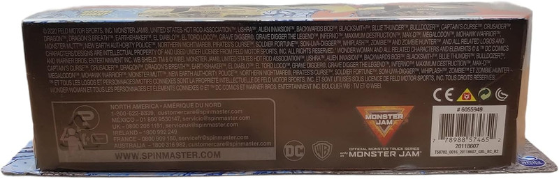 1:64 Scale Color Change Grave Digger Vs MAX D Maximum Destruction gallery