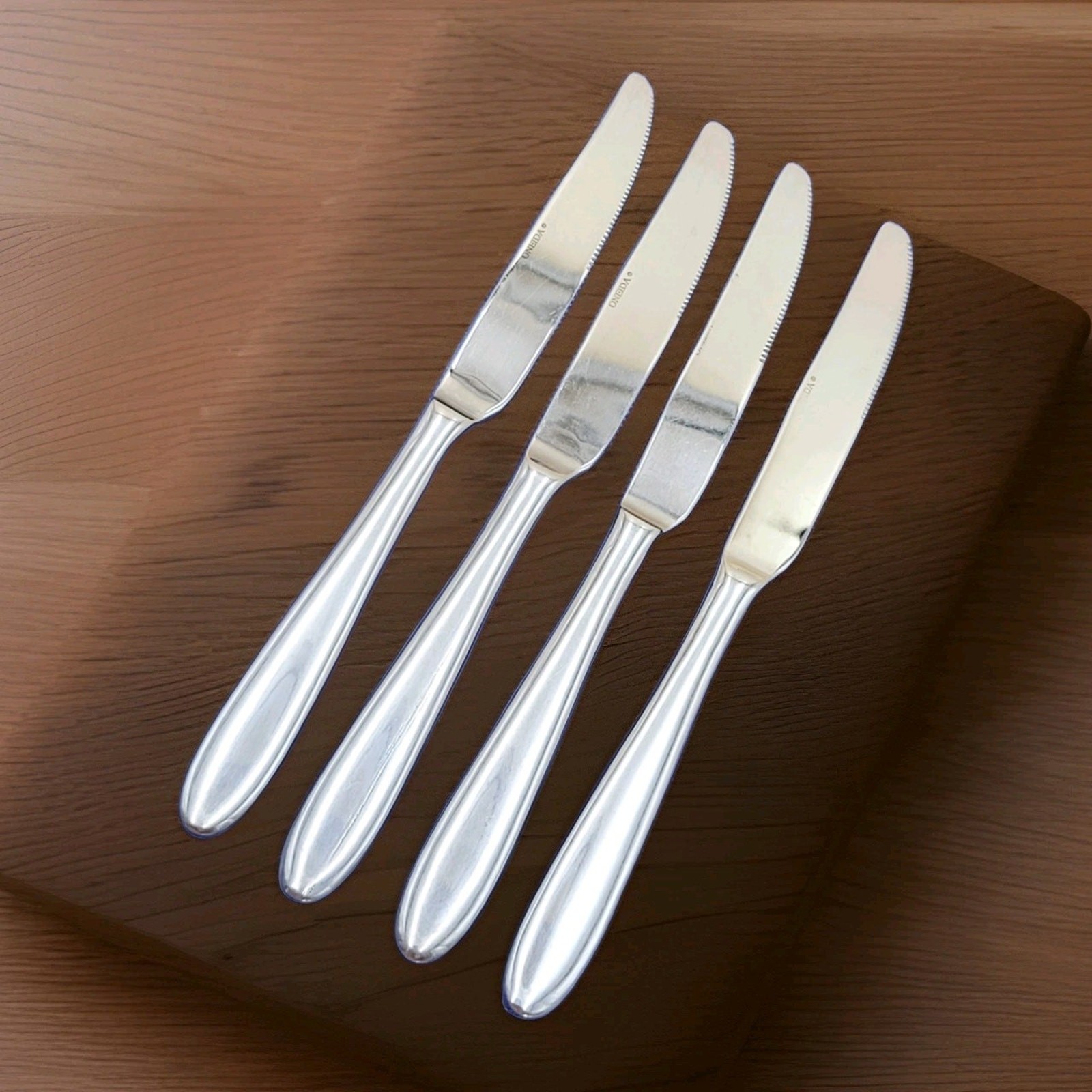 Oneida MOONCREST Stainless Dinner Knives Set of 4 Glossy Flatware gallery