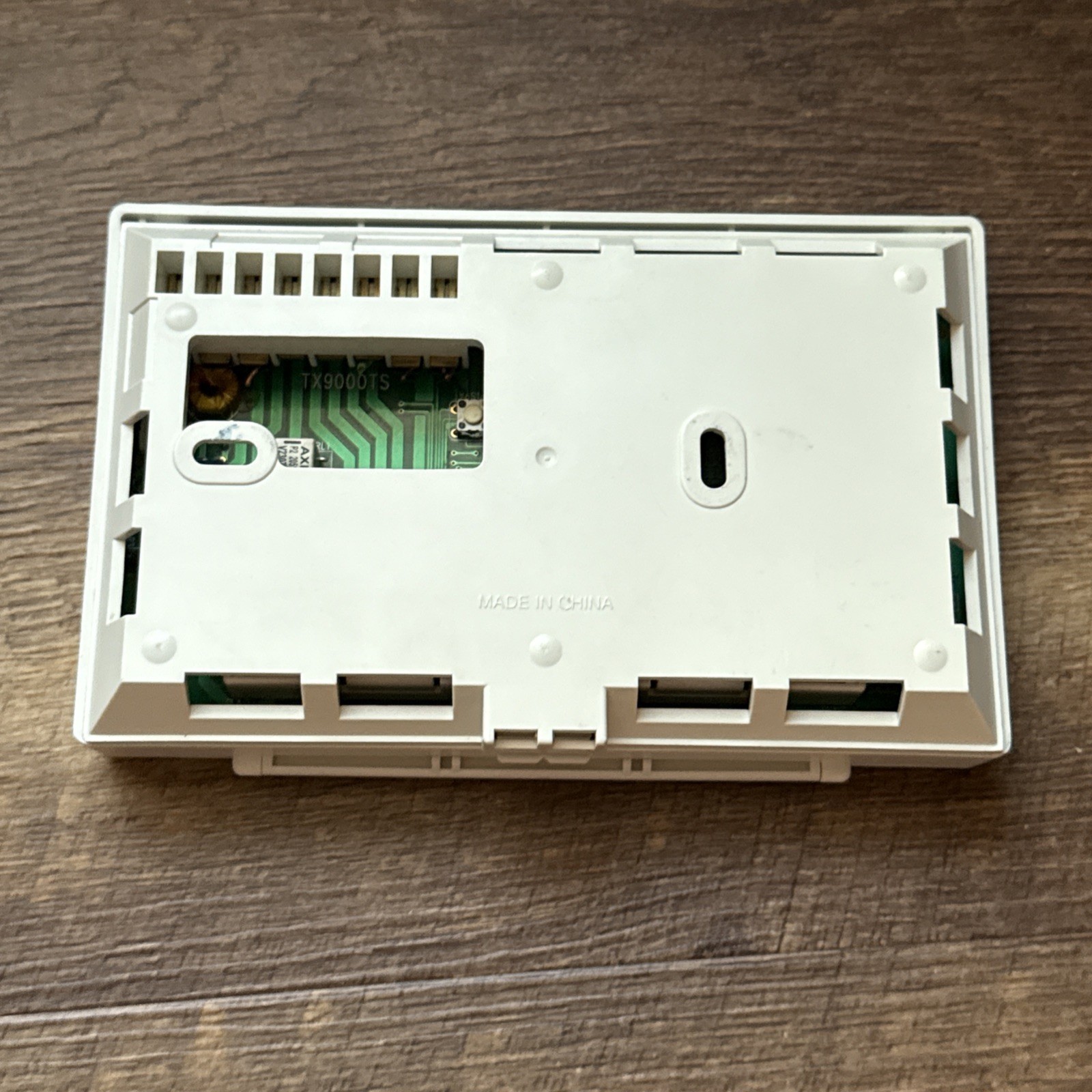 Lux Smart Temp TX9000TS 7-Day Programmable Thermostat gallery