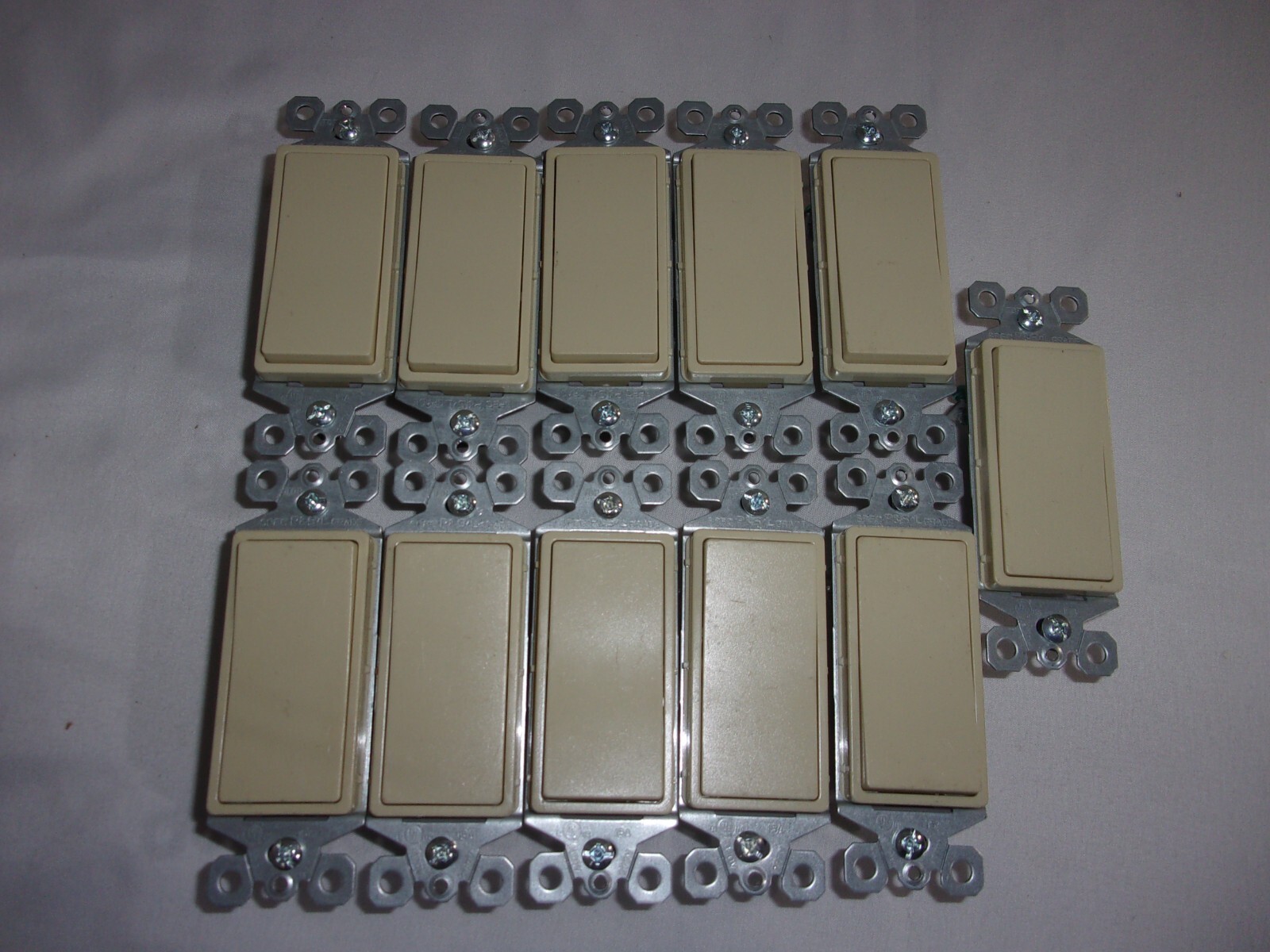 11 Pcs Pass & Seymour Ivory Single Pole Decorator Rocker Light Switch 15A TM870I gallery