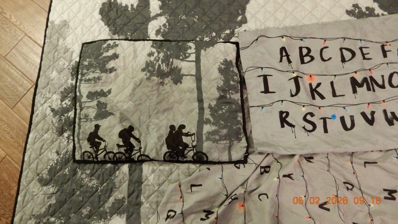 Netflix Stranger Things Comforter Blanket Bed Sheet Upside Down World gallery