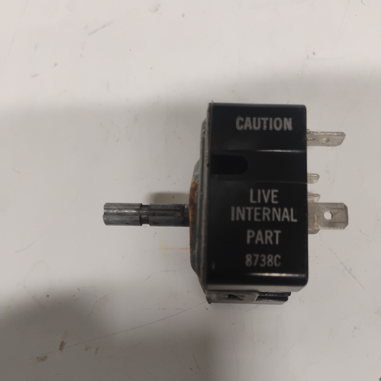 Jenn Air H Shaft Infinite Burner Switch - INF - 240P - 998 203650 gallery