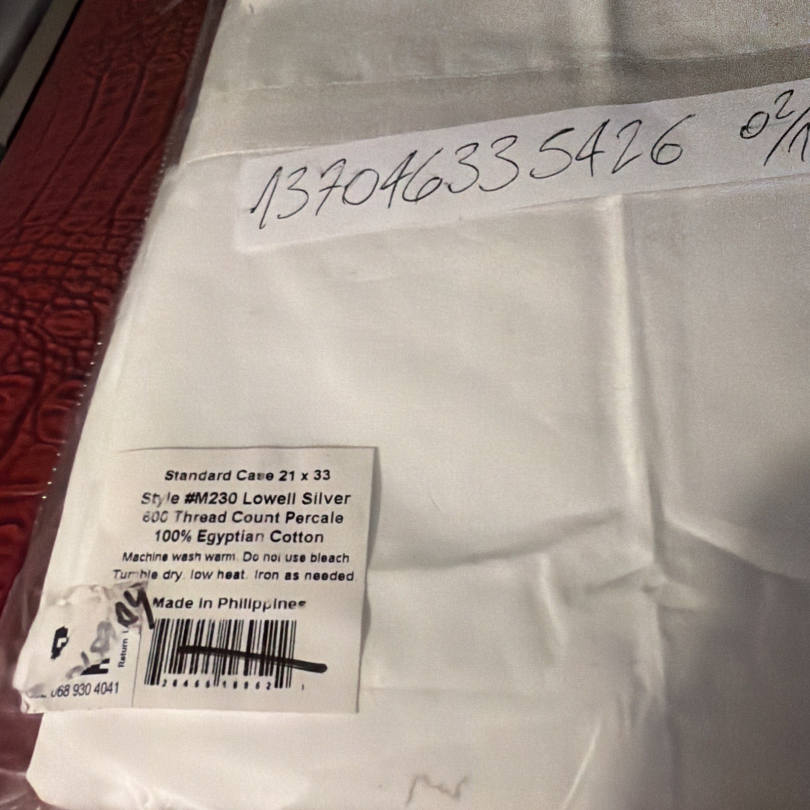 Matouk Standard Pillowcaes Lowell White Silver Cotton Percale 600 tc New gallery
