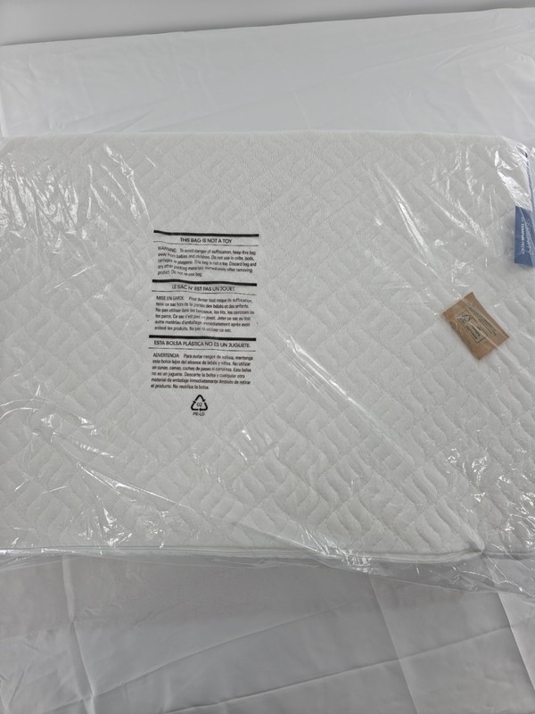 Tempur-Pedic Serenity Memory Foam Bed Pillow 20x15in White gallery
