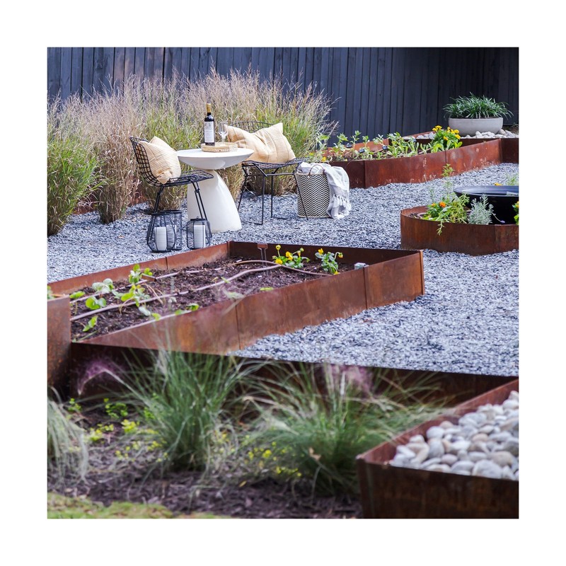 Edge Right - Hammer-in Landscape Edging - 48 inch Strips - 14-Gauge Cor-Ten S... gallery