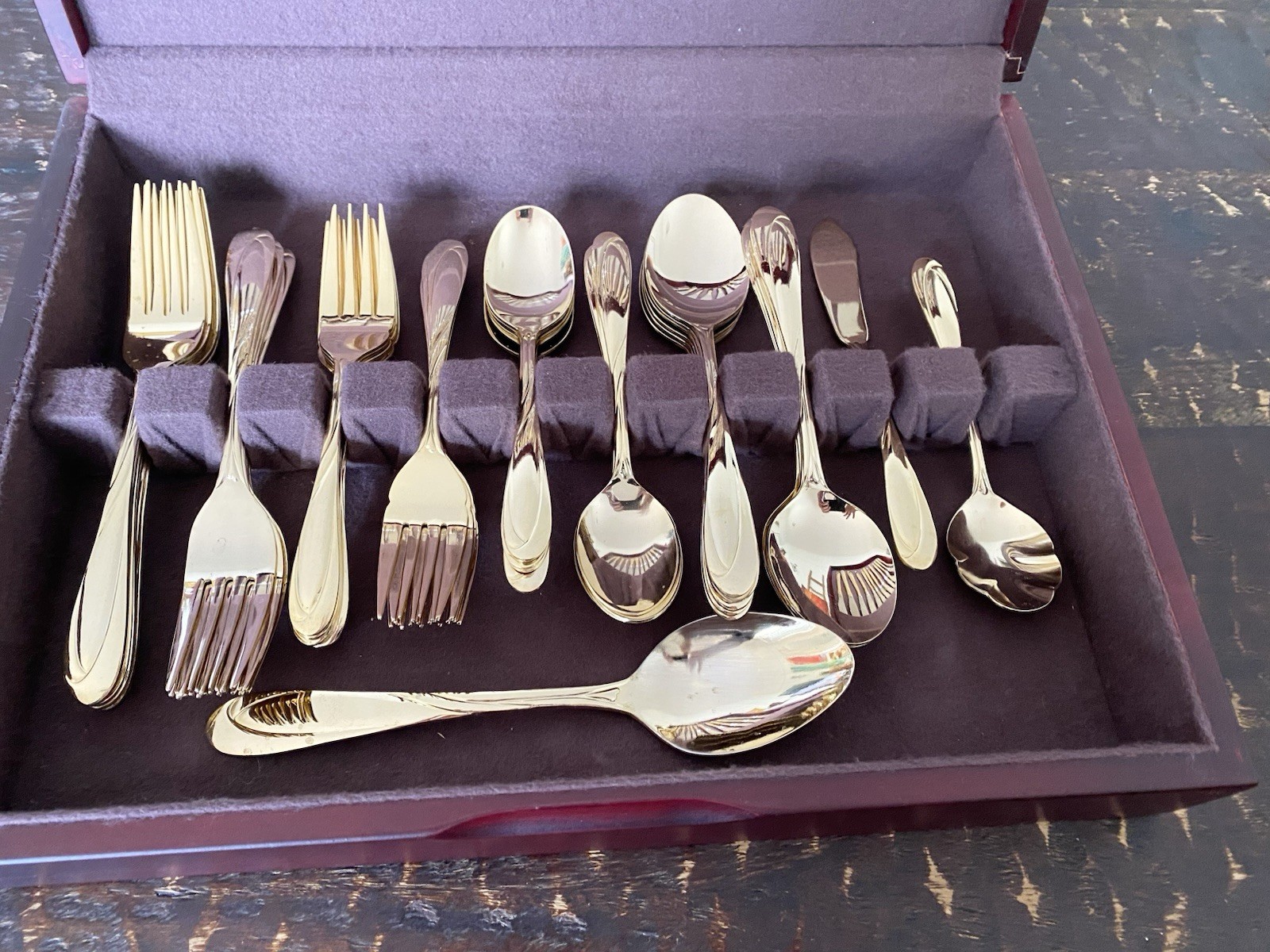Farberware BREEZE GOLD Pattern Gold Electroplate 62 PC Flatware Set w/ Box gallery