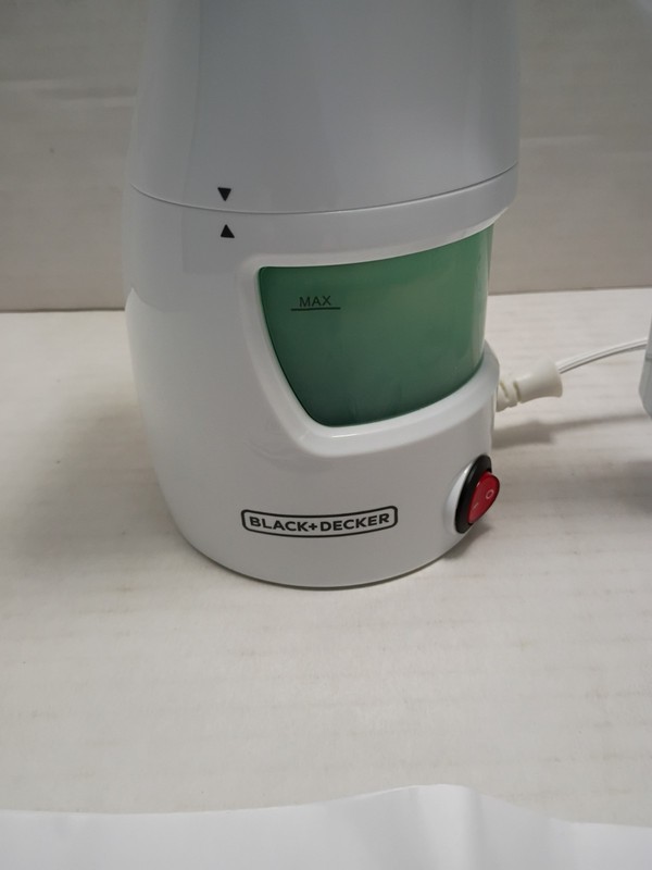 Black & Decker Easy Garment Steamer Quick Heat Up White Tested See Pictures gallery