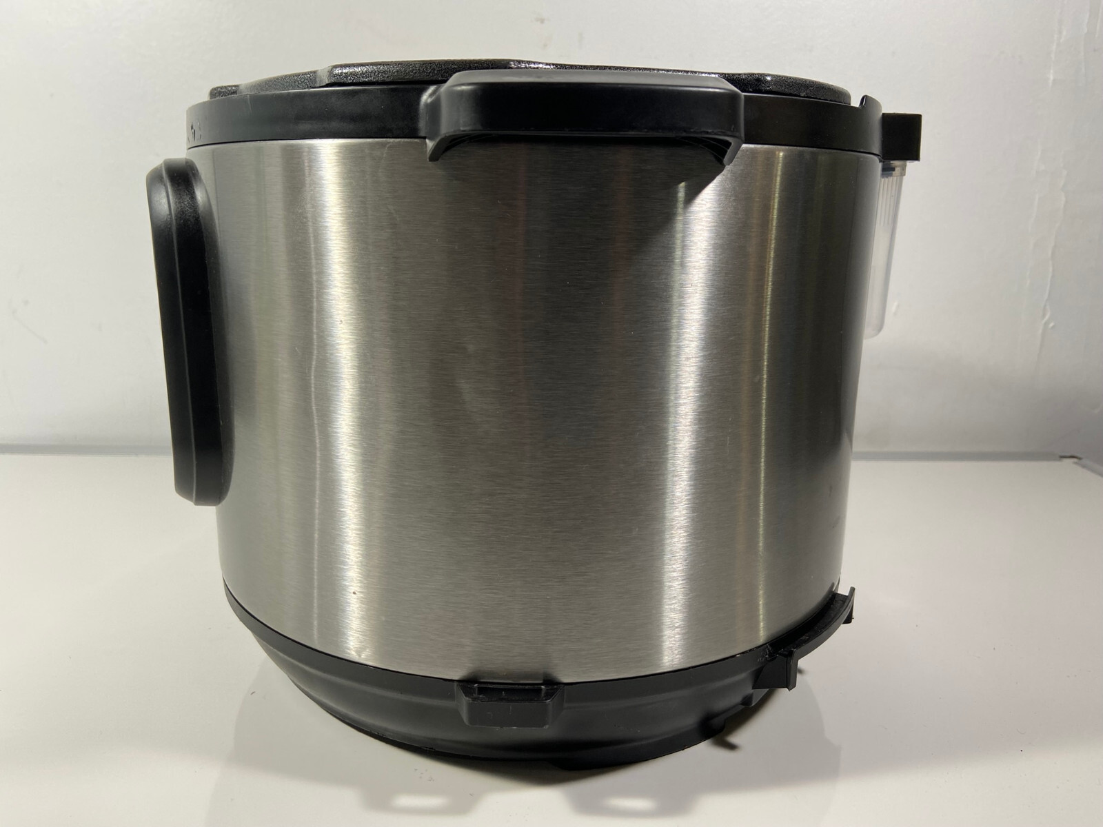 Instant Pot IP-DUO60 V3 6-Quart Pressure Cooker Replacement Base Unit Only WORKS gallery