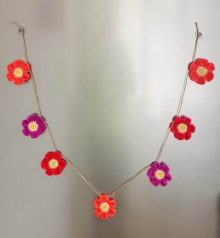 🌸NEW Hand Crochet PRETTY jute 7 Flowers Bunting Window Camper Summer 35” Gift gallery