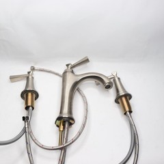 American Standard Widespread 2-Handle Bathroom Faucet – No Hardware
