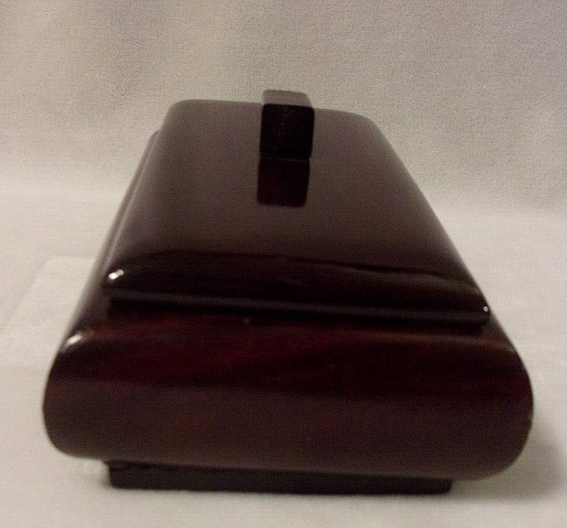 HANDCRAFTED VINTAGE SOLID WOOD KEEPSAKE BOX - Cherrywood Lacquer Finish gallery