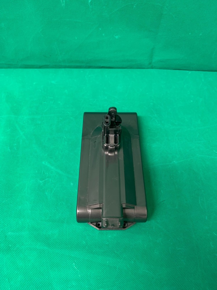 Dyson Battery For V11 ( SV14) Models- NOT A CLICK BATTERY!!!