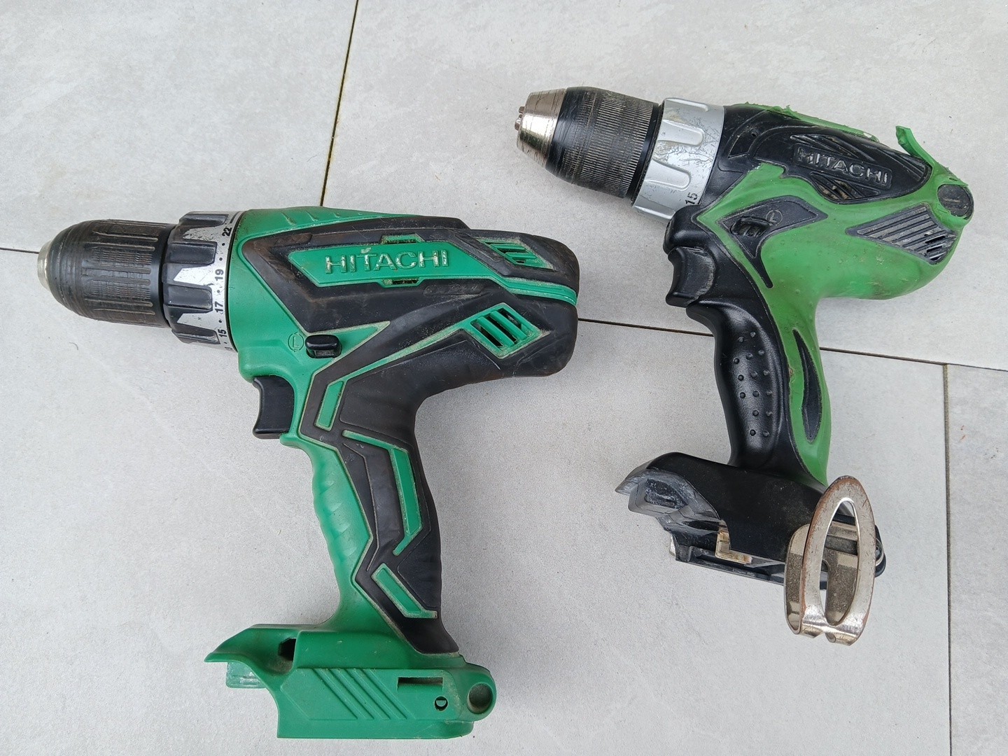 2 HITACHI CORDLESS DRILLS Lot 18 Volt Tolls Only gallery