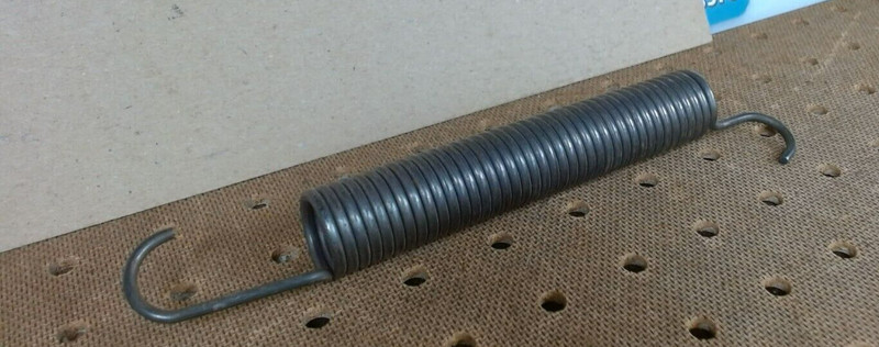 Snapper Disc Drive & Clutch Yoke Spring (7014659) gallery
