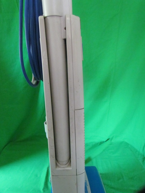 Windsor Versamatic Plus VSP-14 Commercial Upright Vacuum Cleaner Please Read gallery