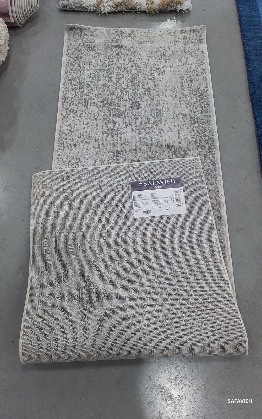 IVORY / GREY 2'-2" x 7'-0" Flaw in Rug, Reduced Price 1172795440 EVK256F-27 gallery