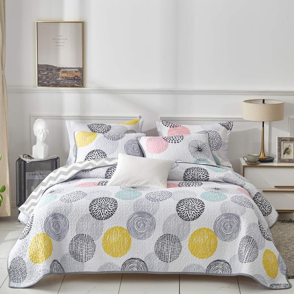UOZZI BEDDING 3 Piece Reversible Quilt Set King Size 102x90 Soft Microfiber L...