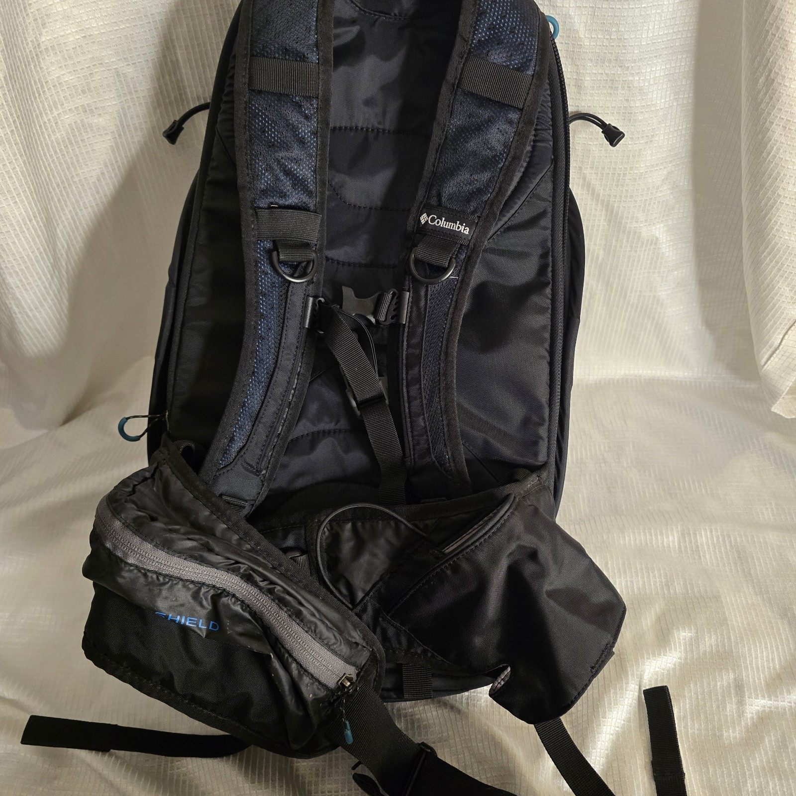 Columbia Titanium Ultra Light Backpack Travel Bag 2
