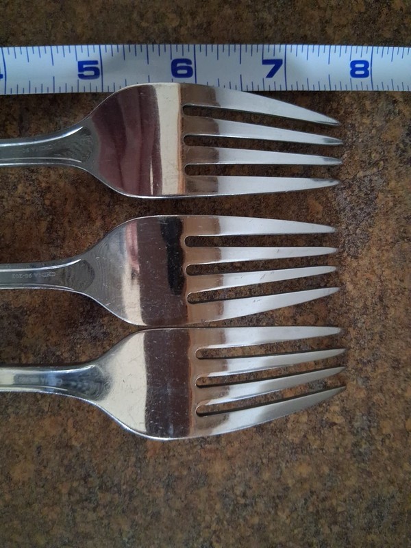 3 Dinner Forks COUNTESS Oneida Stainless Flatware Beaded gallery
