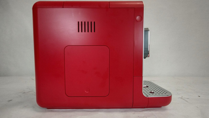 Smeg BCC02RDMUS Red Fully-automatic Coffee Machine with Steamer and Burr Grinder gallery