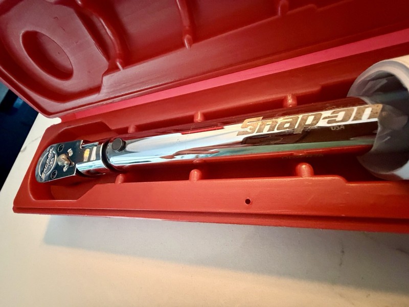 Snap on QD2FR75 -3/8" Dr. Click-Type Flex-Head Torque Wrench with Carry Case gallery