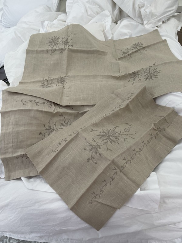 Restoration Hardware Ukraine New (4pc) Shams 100% Linen Embroidery Floral gallery