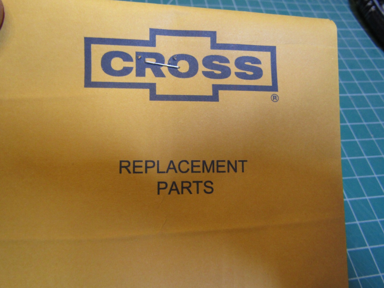 1 – CROSS PIN KIT 1V1701 for BA SERIES VALVES. OEM - NEW in Package gallery
