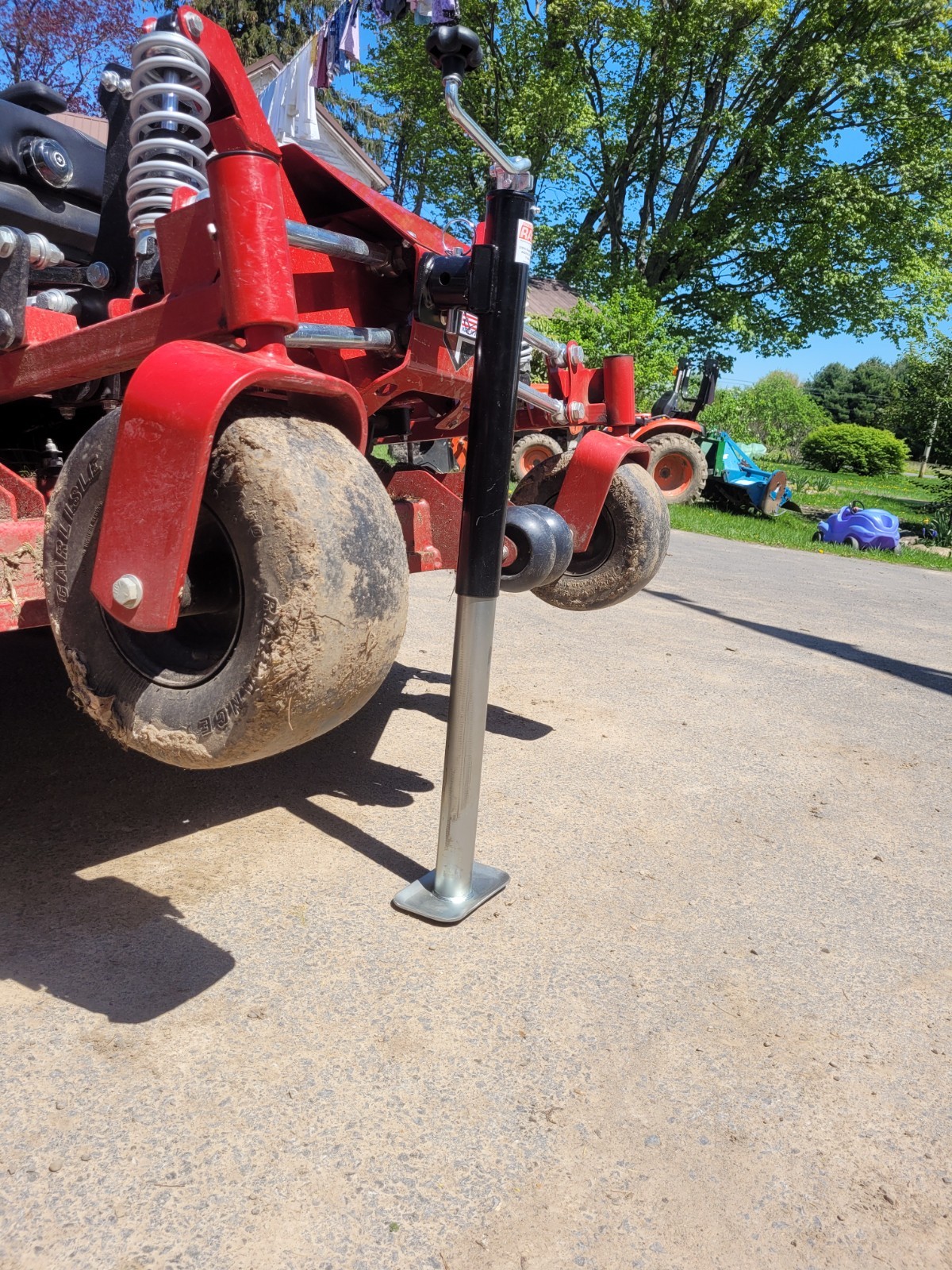 Ferris Mower Service Jack and Mount Kit for ISX3300 72" gallery