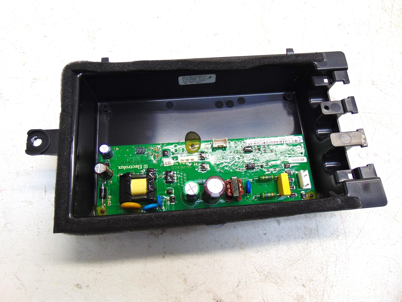 Frigidaire Refrigerator FGHB2866PFDA Power Board gallery