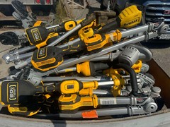 DeWALT 20V Cordless Brushless String Trimmer (Tool Only) Pallet Of NON WORKING