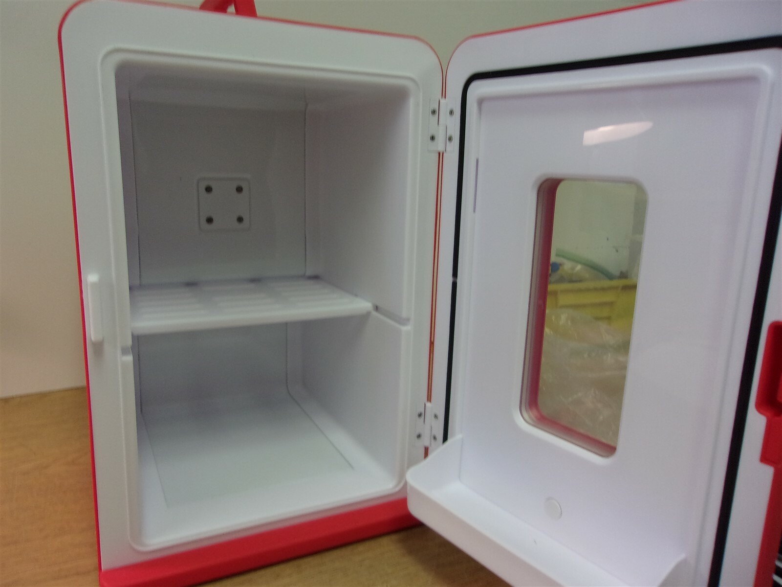 NEW Koudera YT-A-15X Red Portable Electric Cooler/Warmer *FREE SHIPPING* gallery