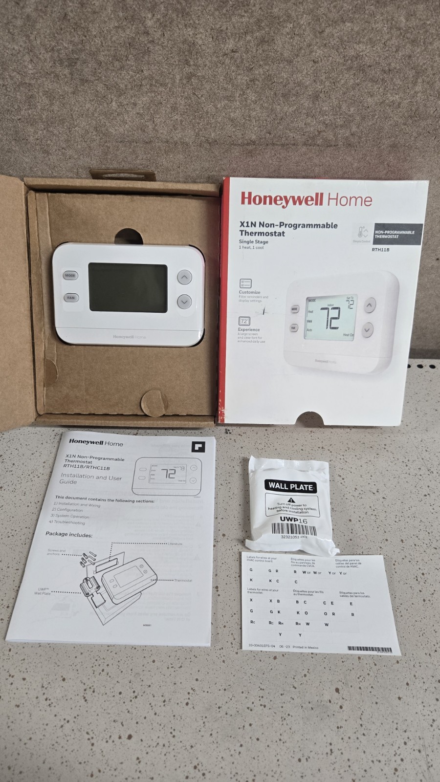 Honeywell Home RTH111B X1N Non-Programmable Thermostat 1H/1C Open Box gallery