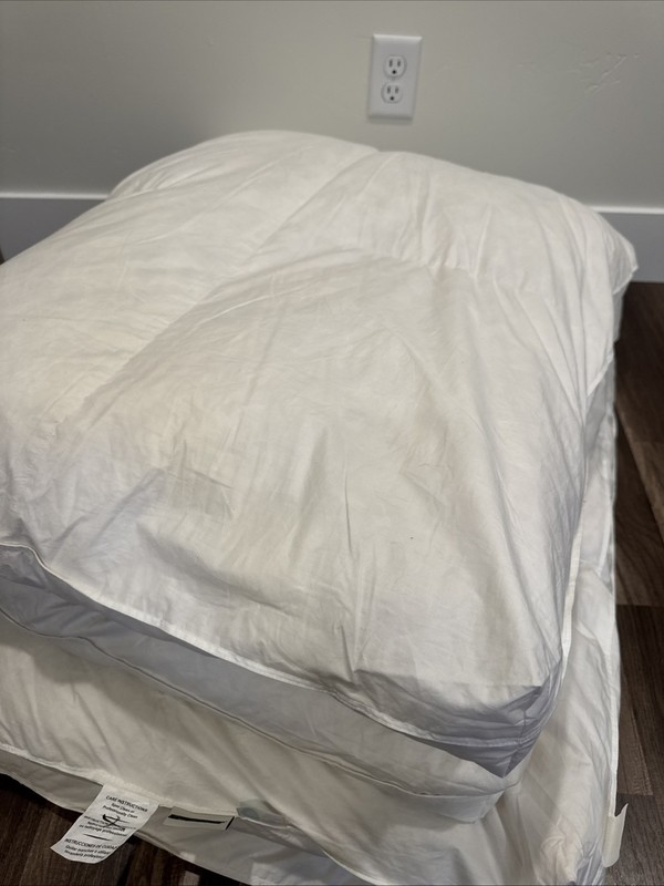 Pottery Barn Classic Featherbed - Full gallery