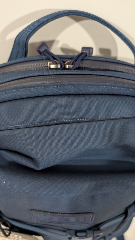 YETI Crossroads Backpack 27L Large Navy Zip Closure Hiking Pack 2