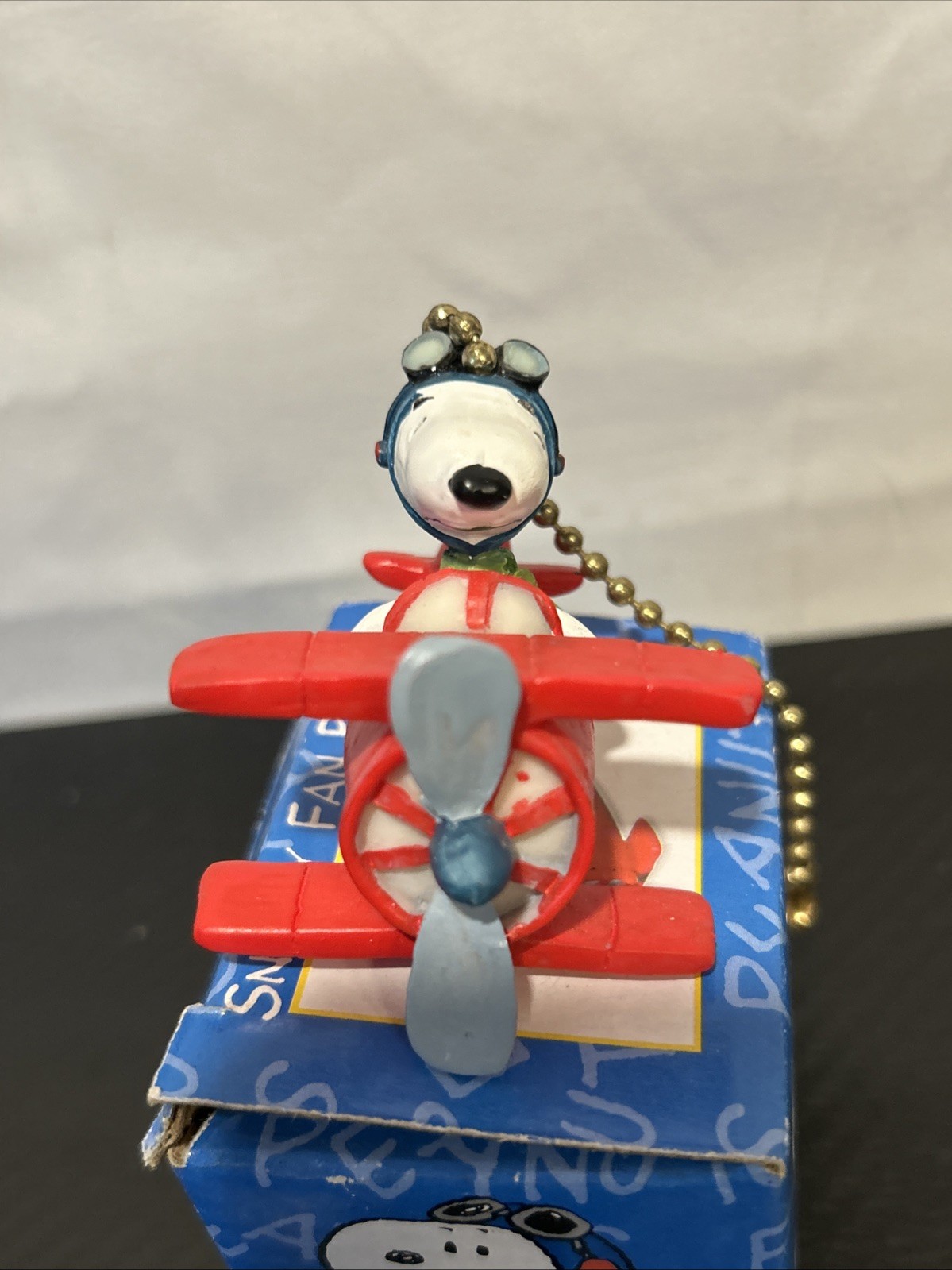 Vintage Peanuts Snoopy Fan Light Lamp Ceiling Pull Bi-Plane Flying Ace 4" Chain gallery
