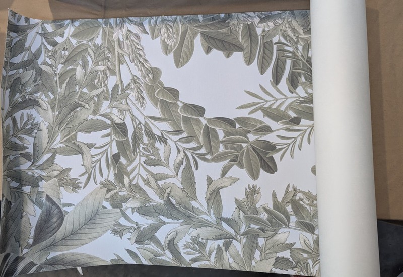 Devon & Devon VNGIANO Giacarta Noon Wallpaper 80 inch x 69 inch New in Box gallery