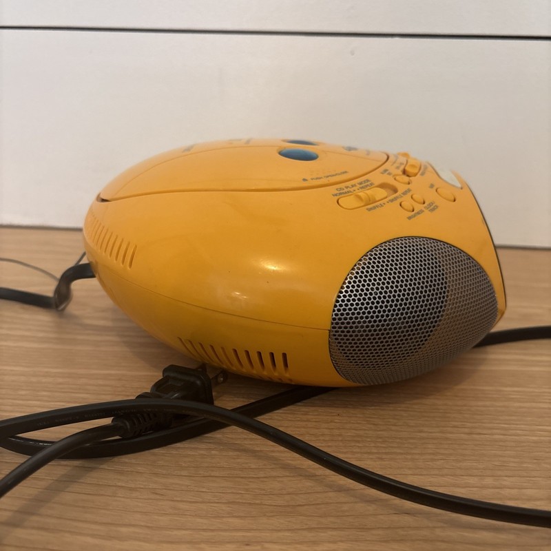 Y2K ‘99 Sony Dream Machine Psyc ICF-CD831 CD Alarm Clock Radio Yellow gallery