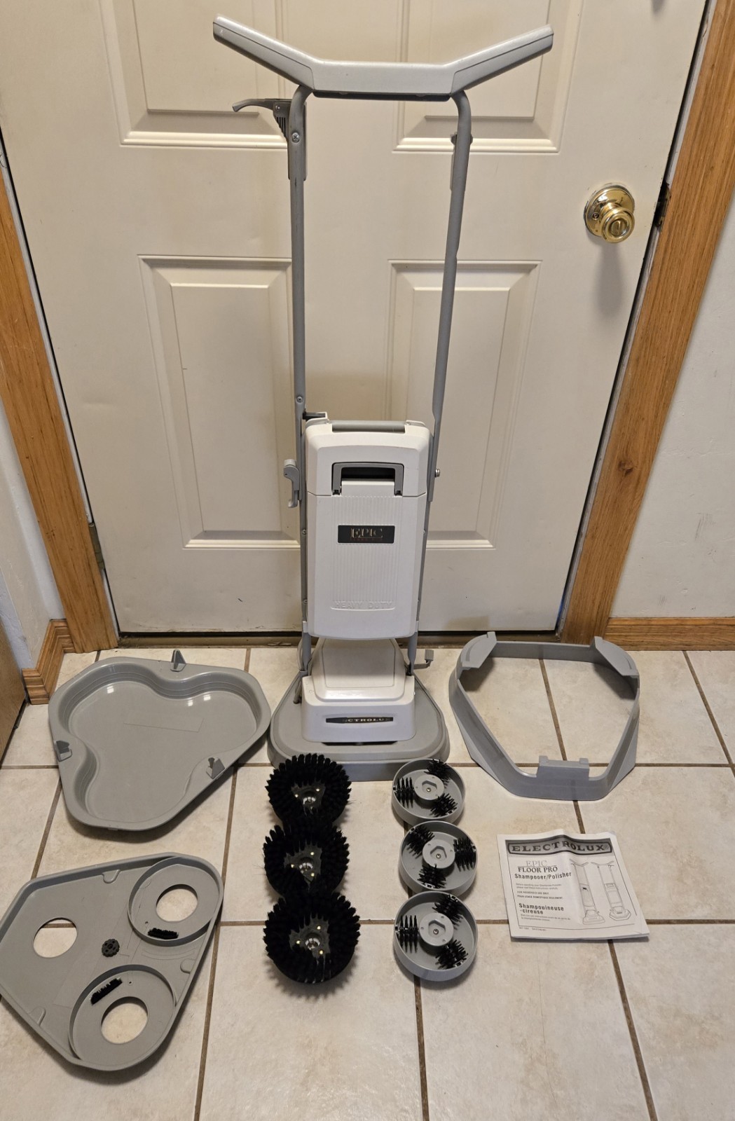 Electrolux Epic Floor Pro Floor Shampooer Scrubber Cleaner S105G gallery